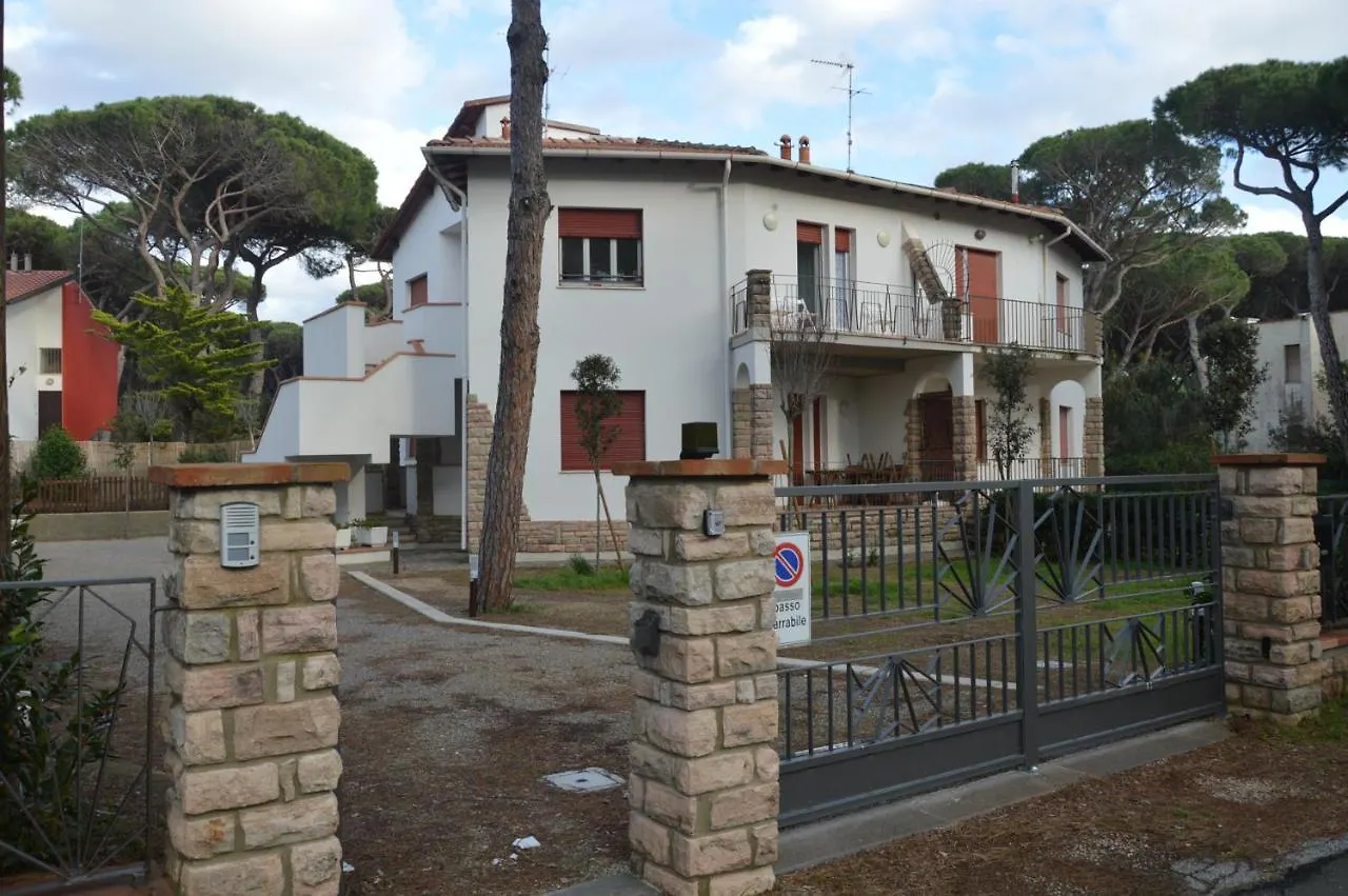 Ester A Soli 150M. Dal Mare Marina di Castagneto Carducci
