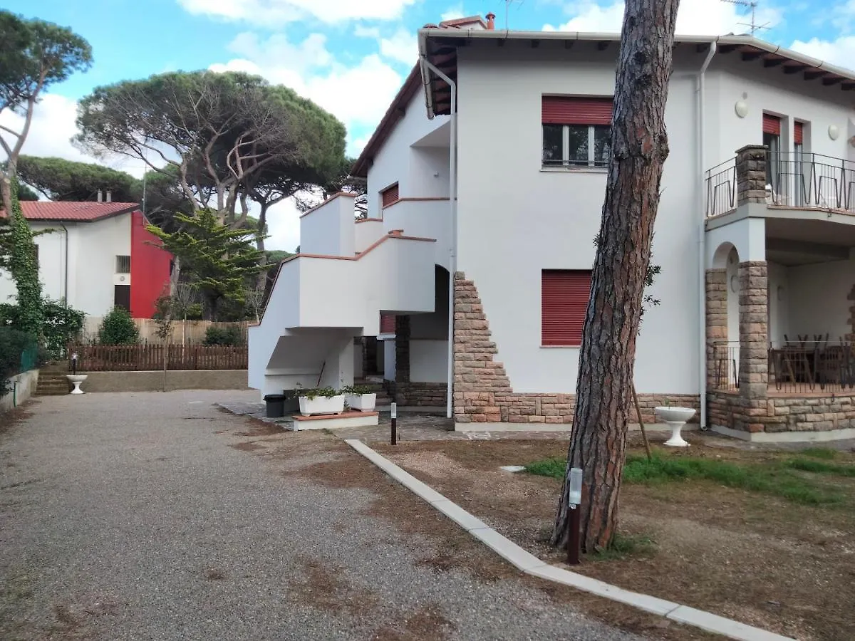 Ester A Soli 150M. Dal Mare Marina di Castagneto Carducci 0*,  Italien