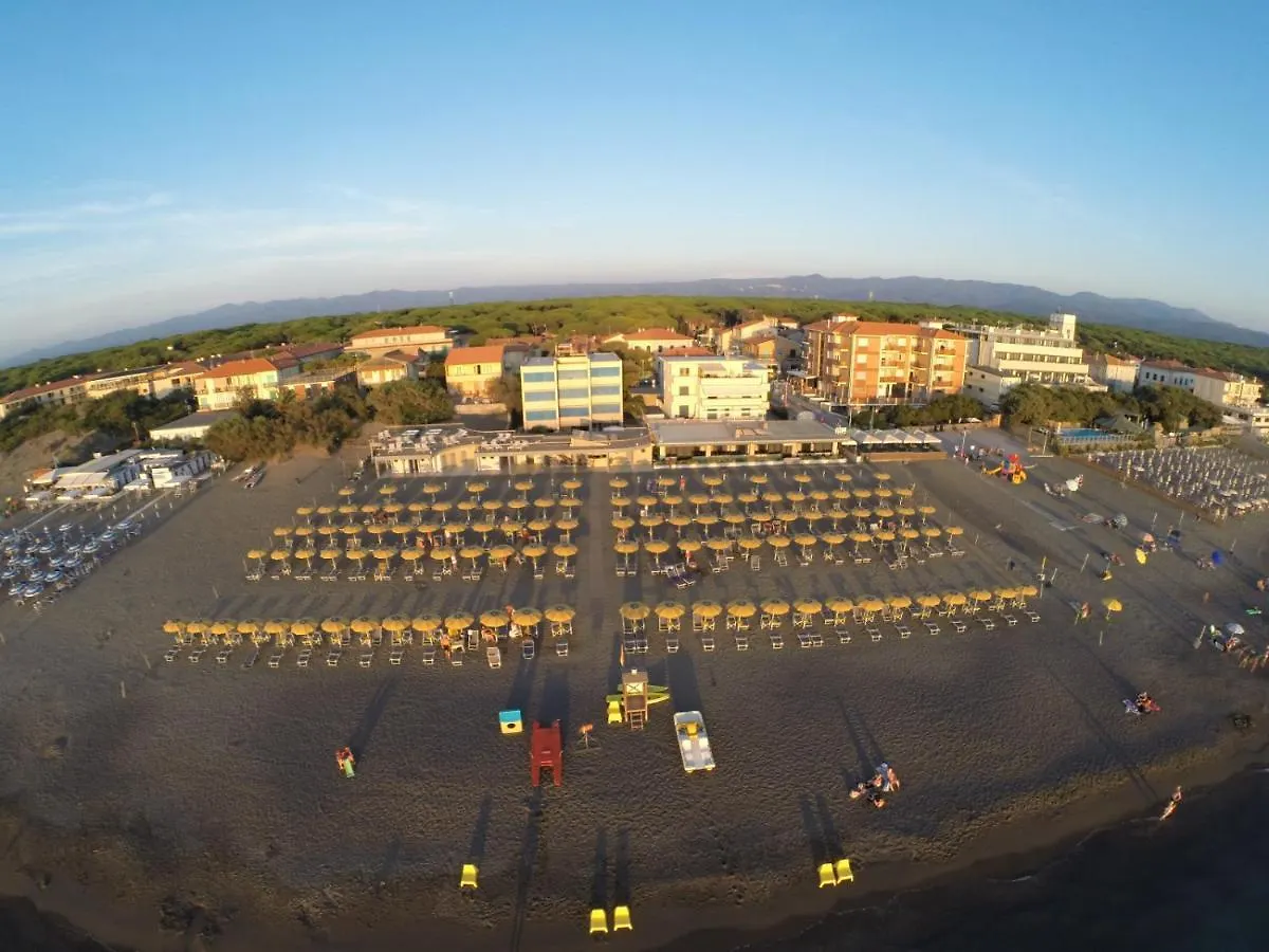 Ester A Soli 150M. Dal Mare Marina di Castagneto Carducci Lejlighed